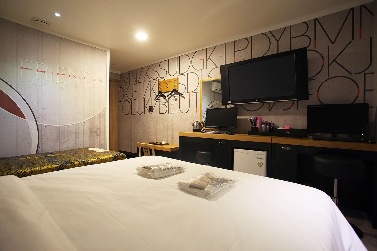 Luxe Hotel Paju Exterior foto